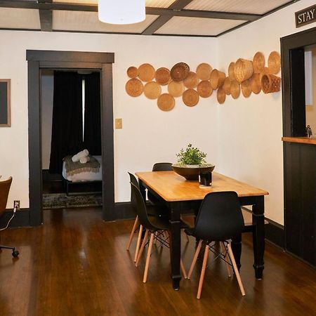 Cozy Atl Getaway - 5 Min From Airport & Downtown Villa Atlanta Eksteriør bilde